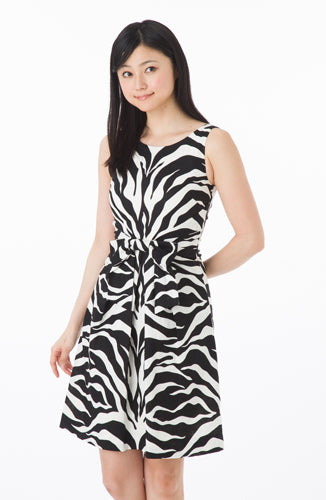 [小さいサイズ・訳あり品70％オフ]ケイトスペードニューヨークKate Spade New Yorkゼブラ柄リボンワンピース（ドレス）オフホワイトｘ黒
