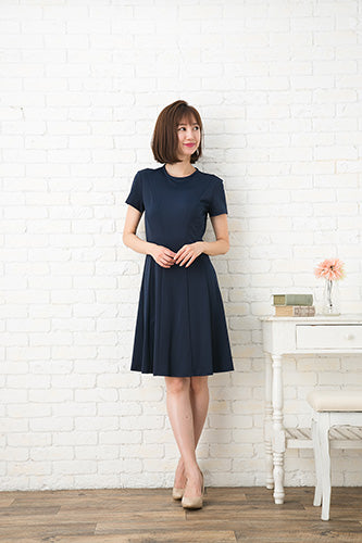 [再入荷]ノラガードナーNora Gardnerラウンドネック半袖マットジャージーワンピース（ドレス）Nina/ネイビー（紺）