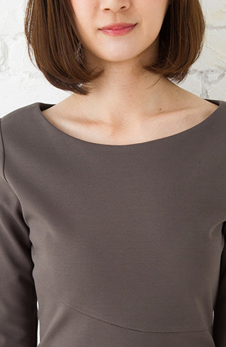 ノラガードナーNora Gardnerポンチ素材七分袖無地ワンピース（ドレス）スレート